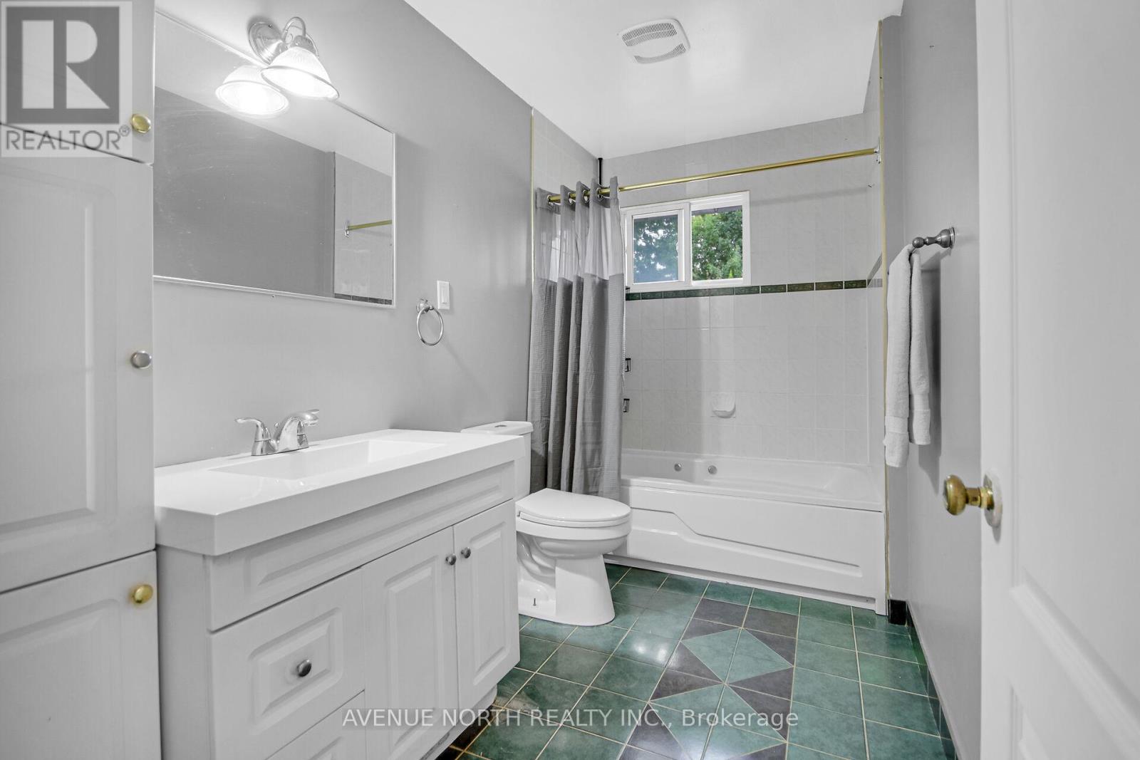 1254 Heron Road