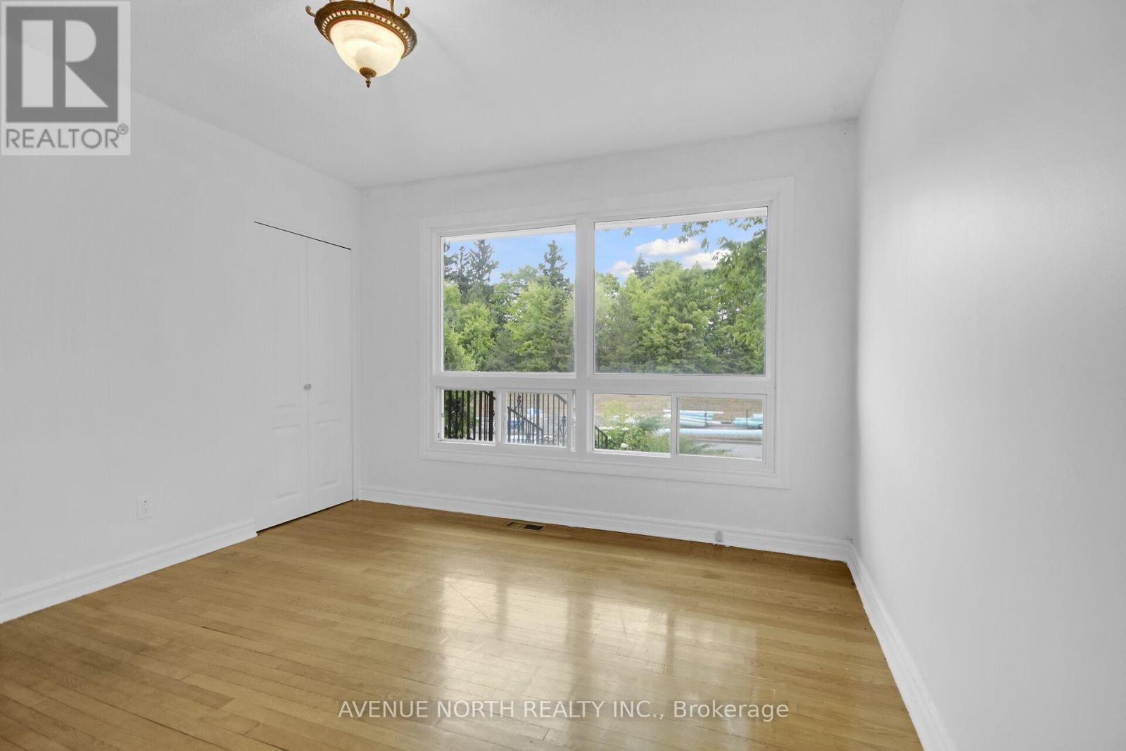 1254 Heron Road