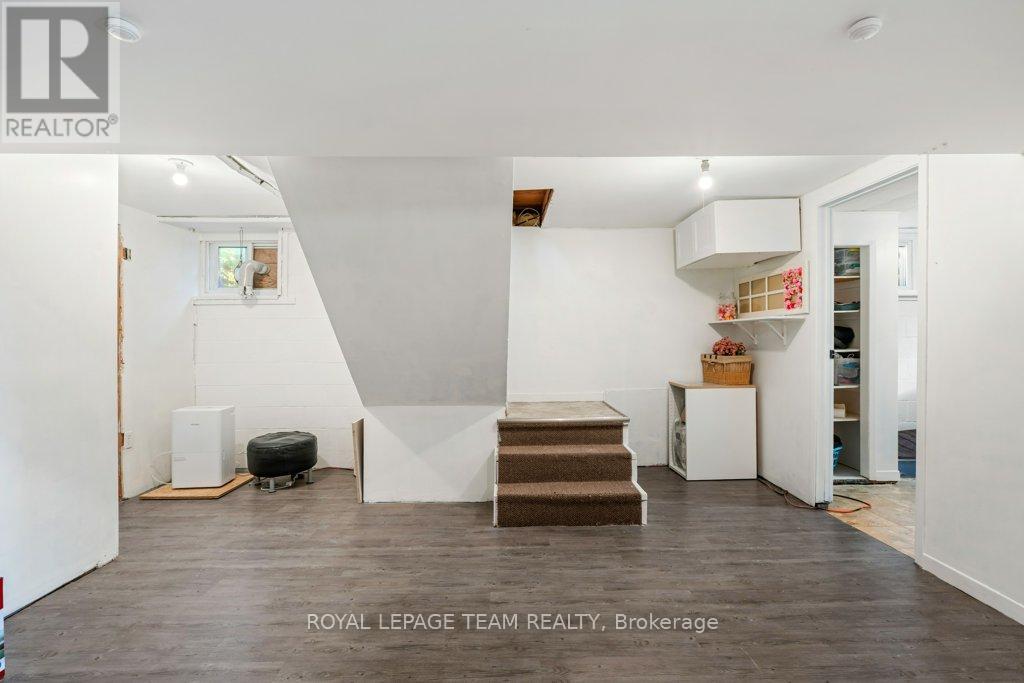 24 Beach Avenue