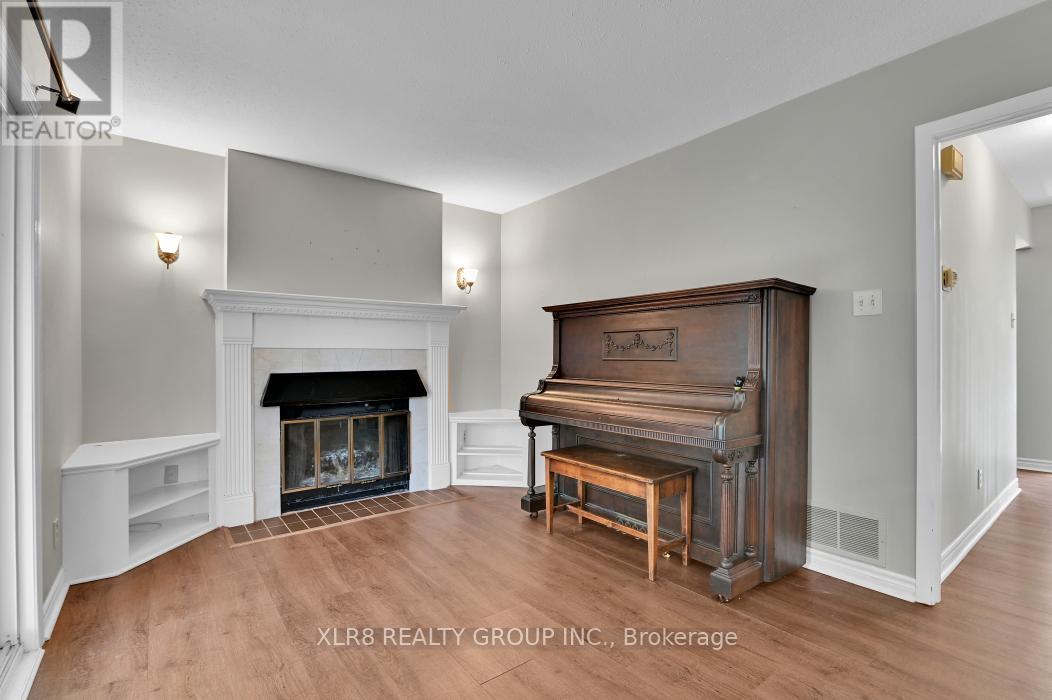 12 John Sidney Crescent