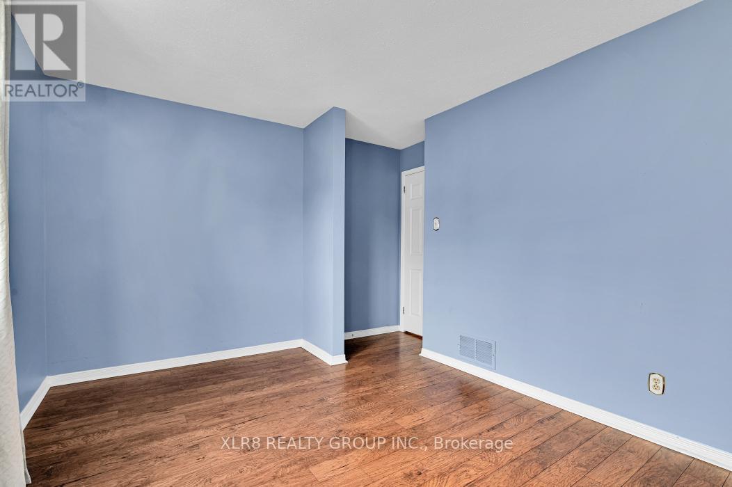 12 John Sidney Crescent
