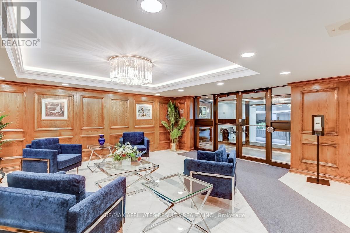 1103 - 500 Laurier Avenue W