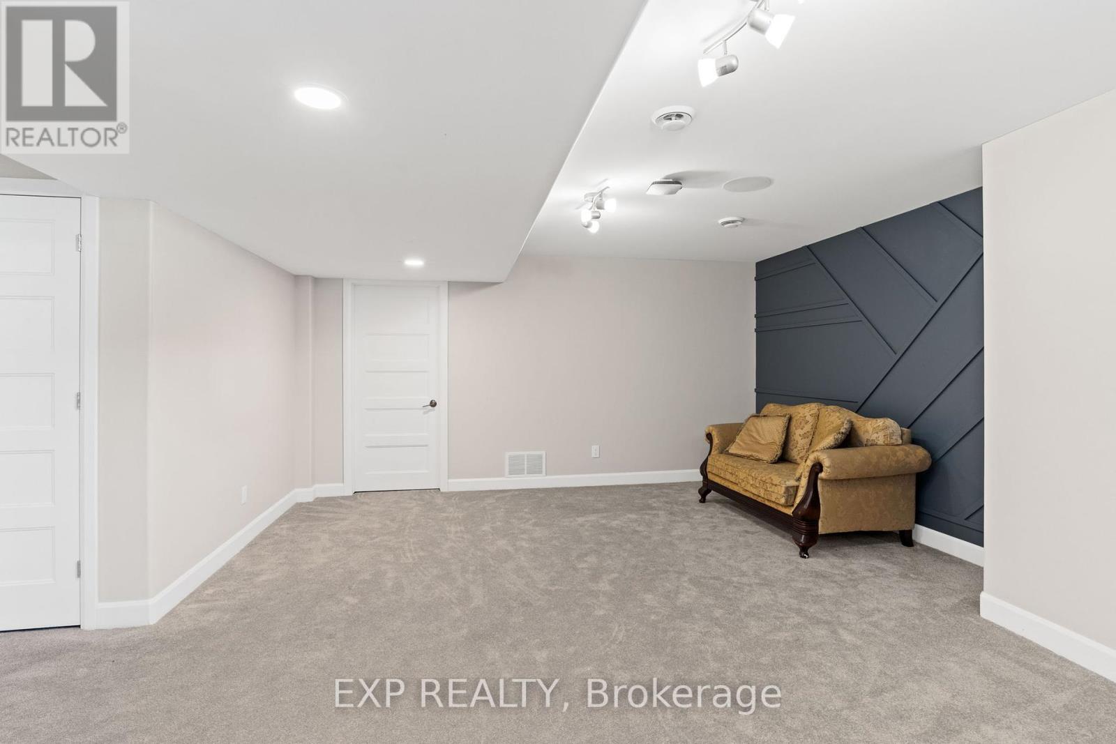 524 Lucent Street