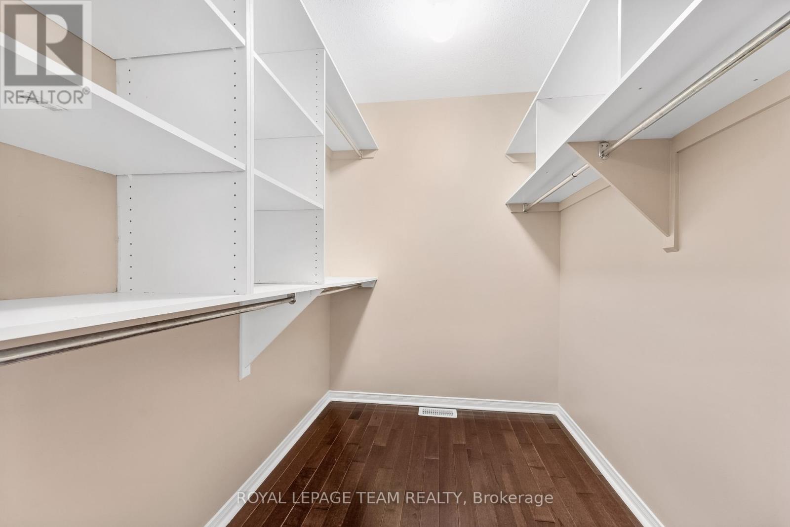 18 Oakham Ridge