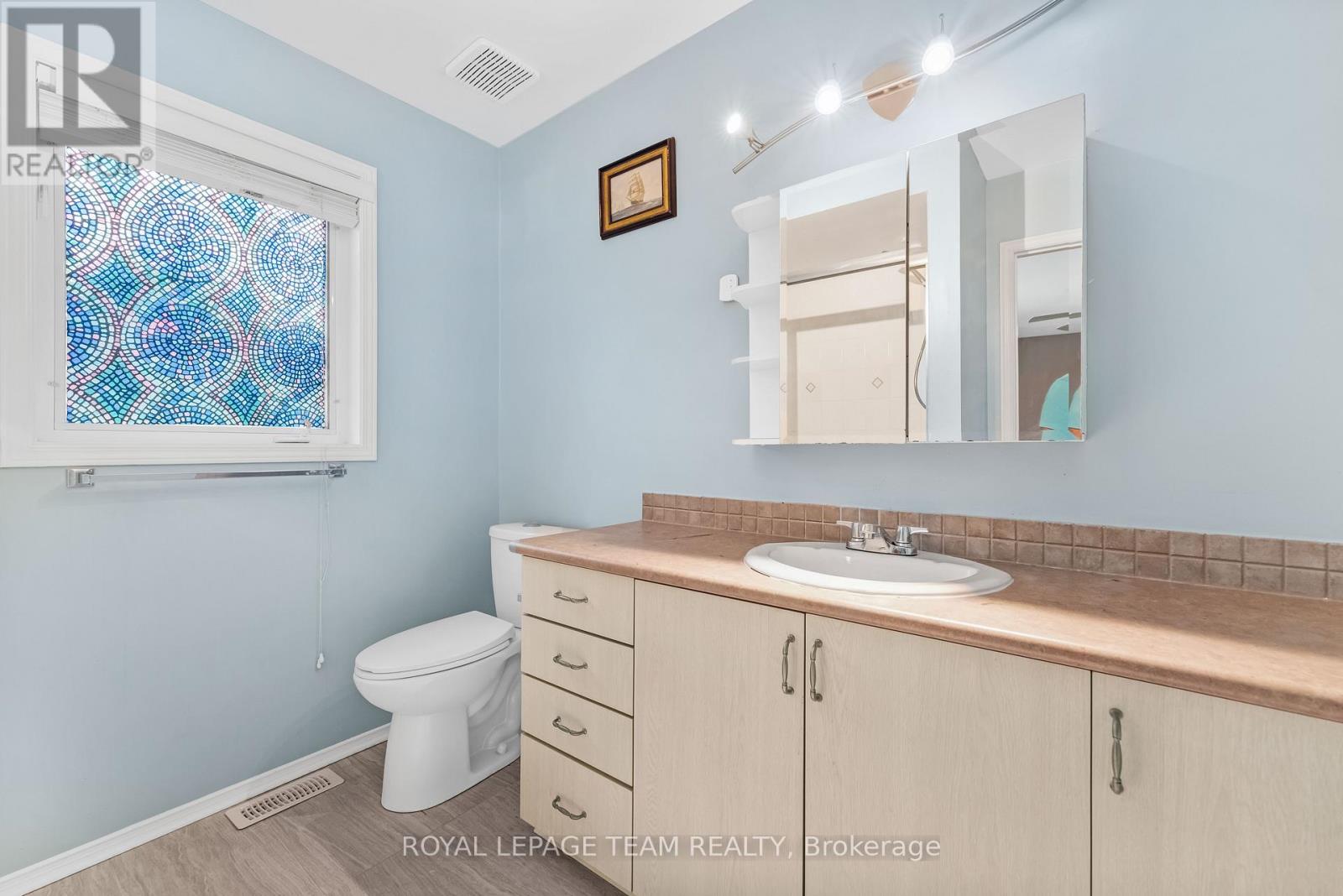 18 Oakham Ridge