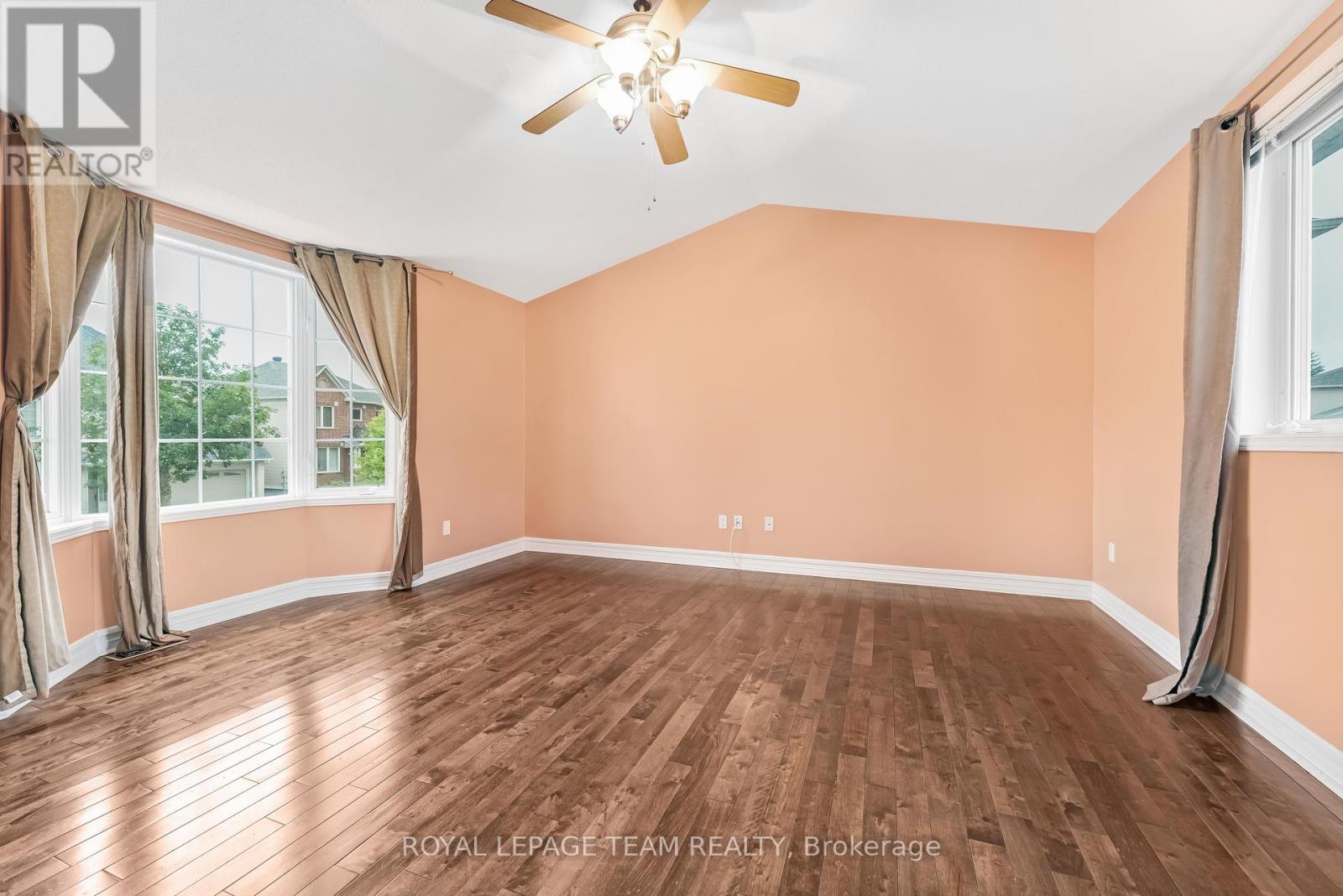 18 Oakham Ridge