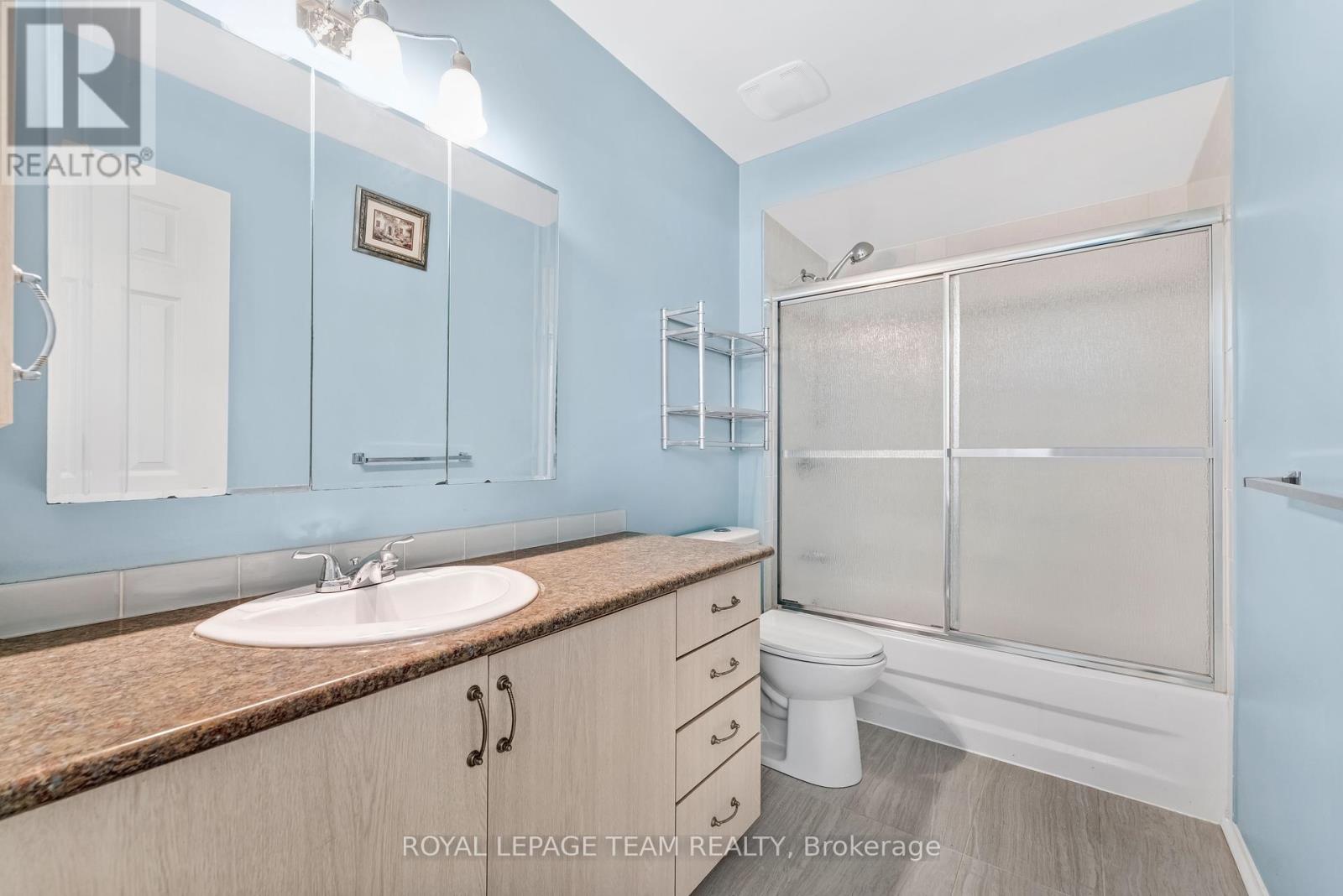 18 Oakham Ridge