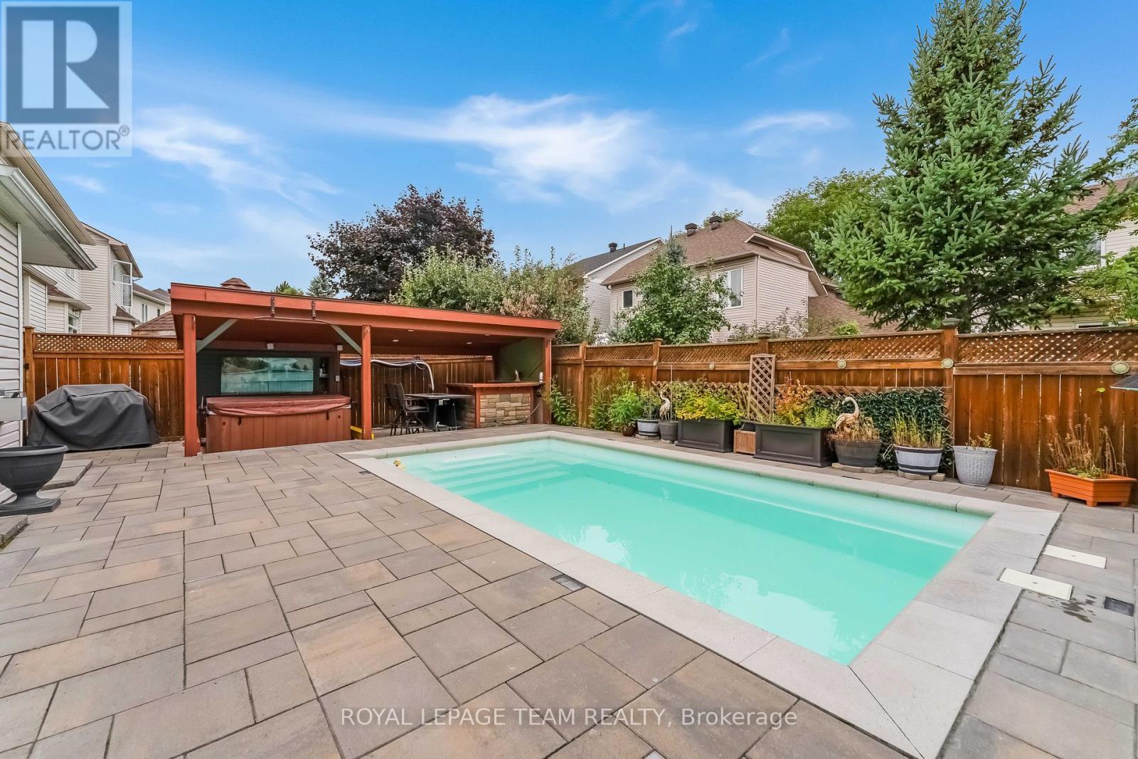 18 Oakham Ridge