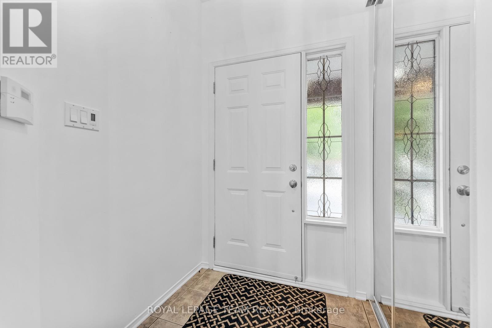 18 Oakham Ridge