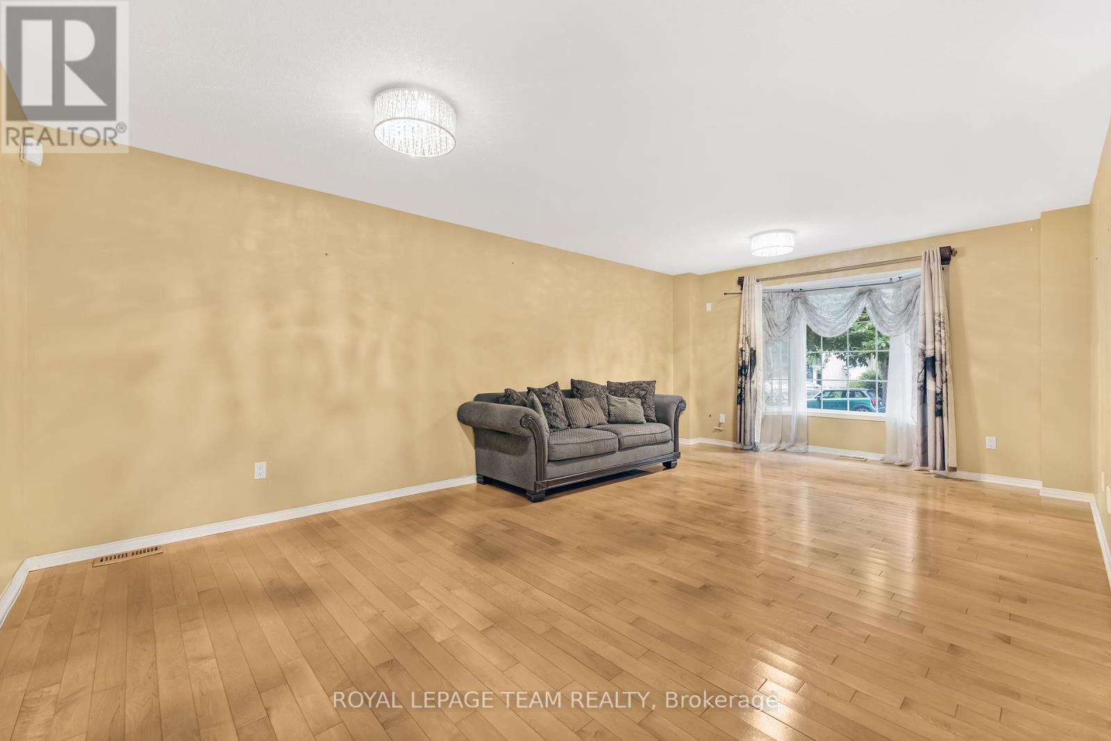 18 Oakham Ridge