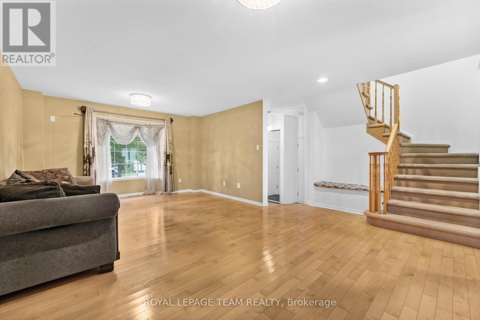 18 Oakham Ridge