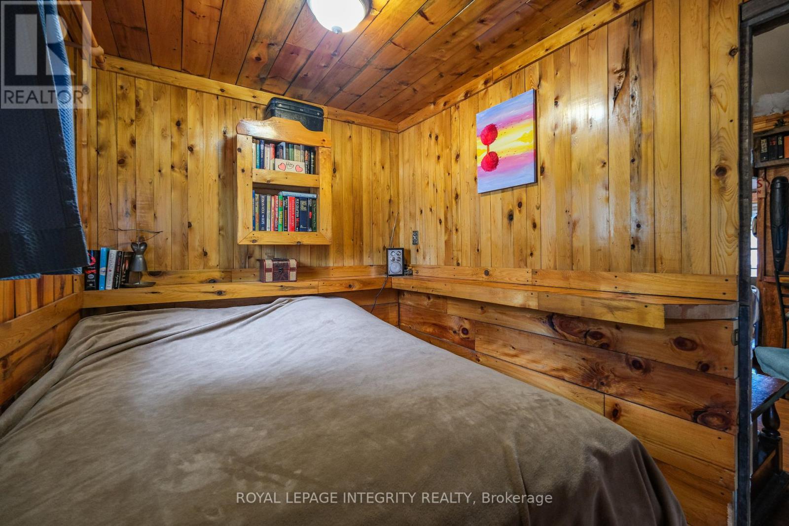 817 Darling Concession 7 Road