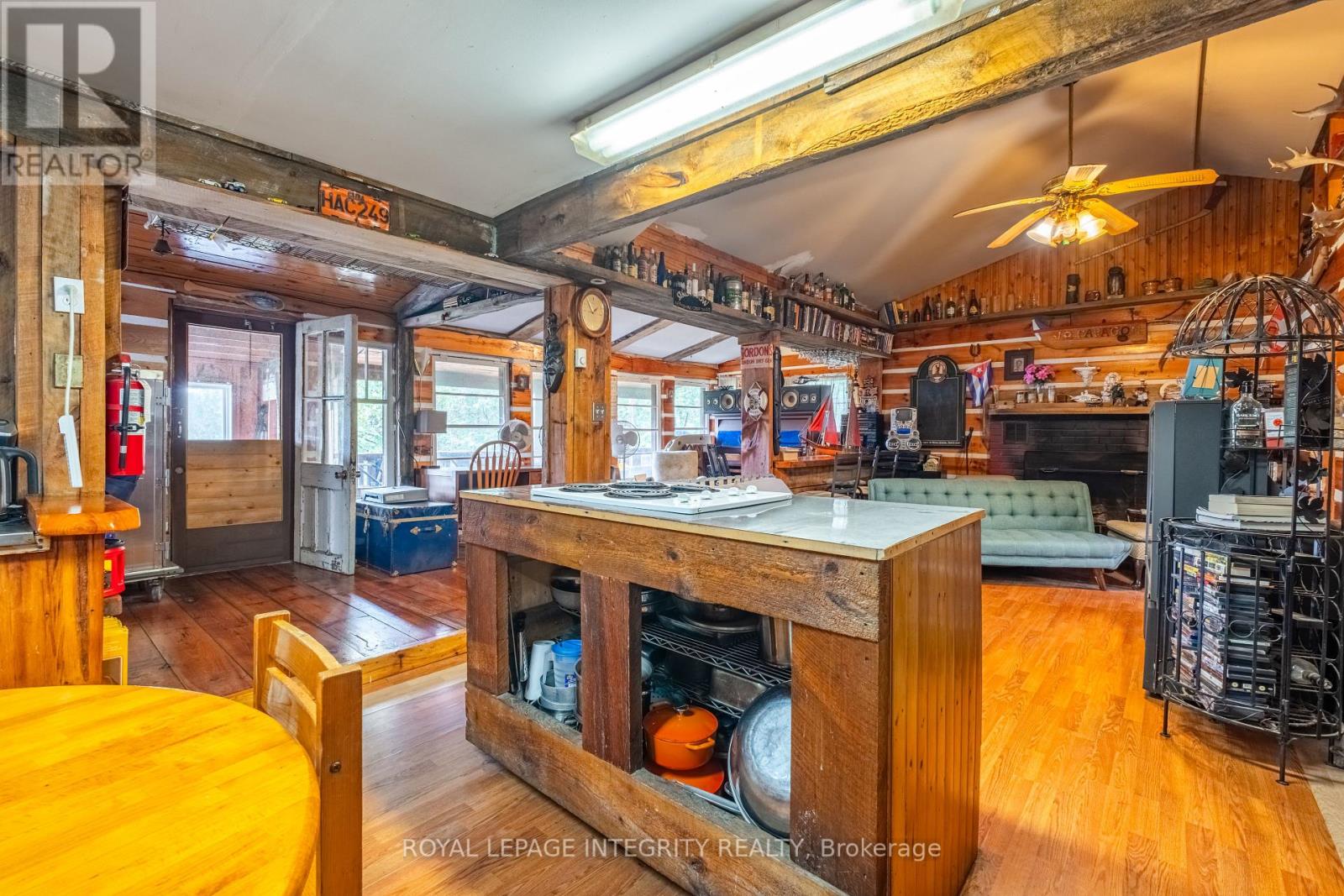 817 Darling Concession 7 Road