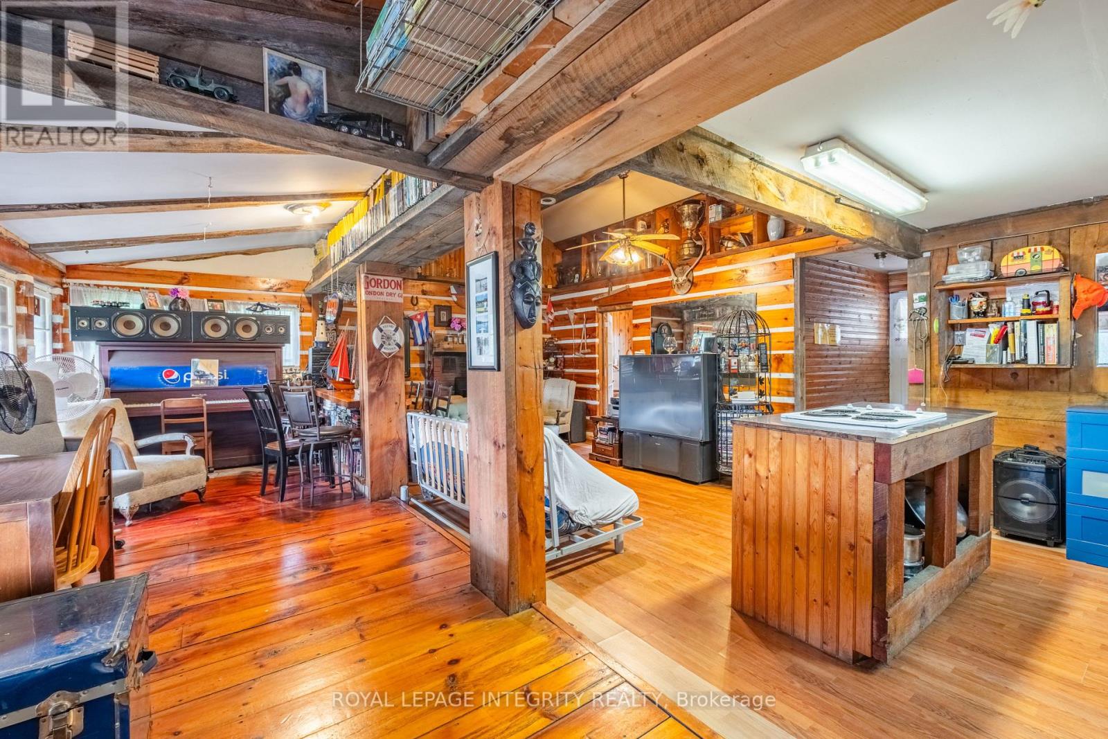 817 Darling Concession 7 Road