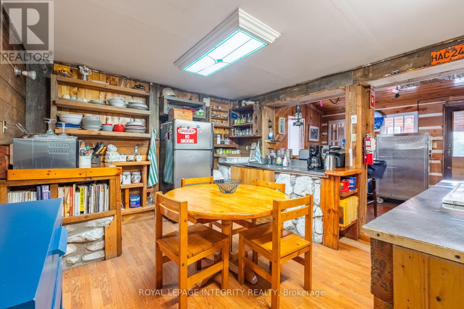 817 Darling Concession 7 Road