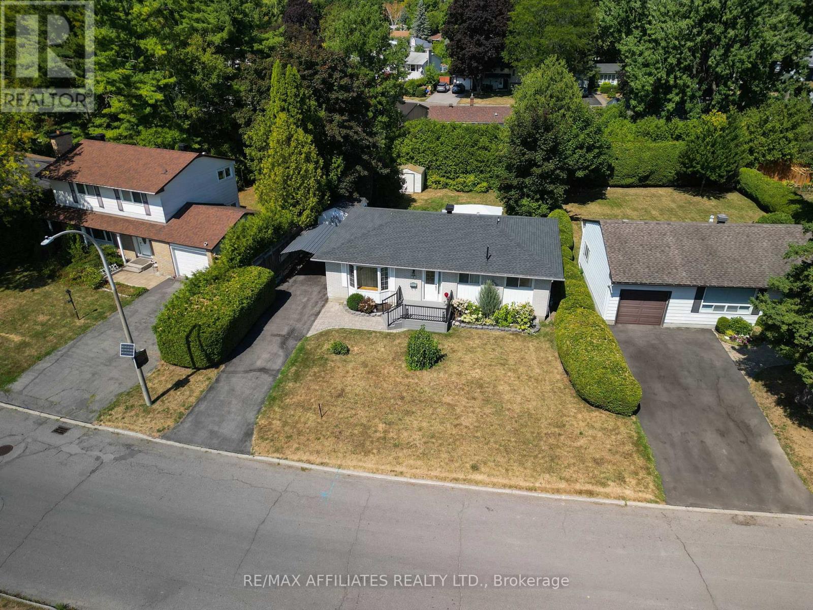 17 Canfield Road