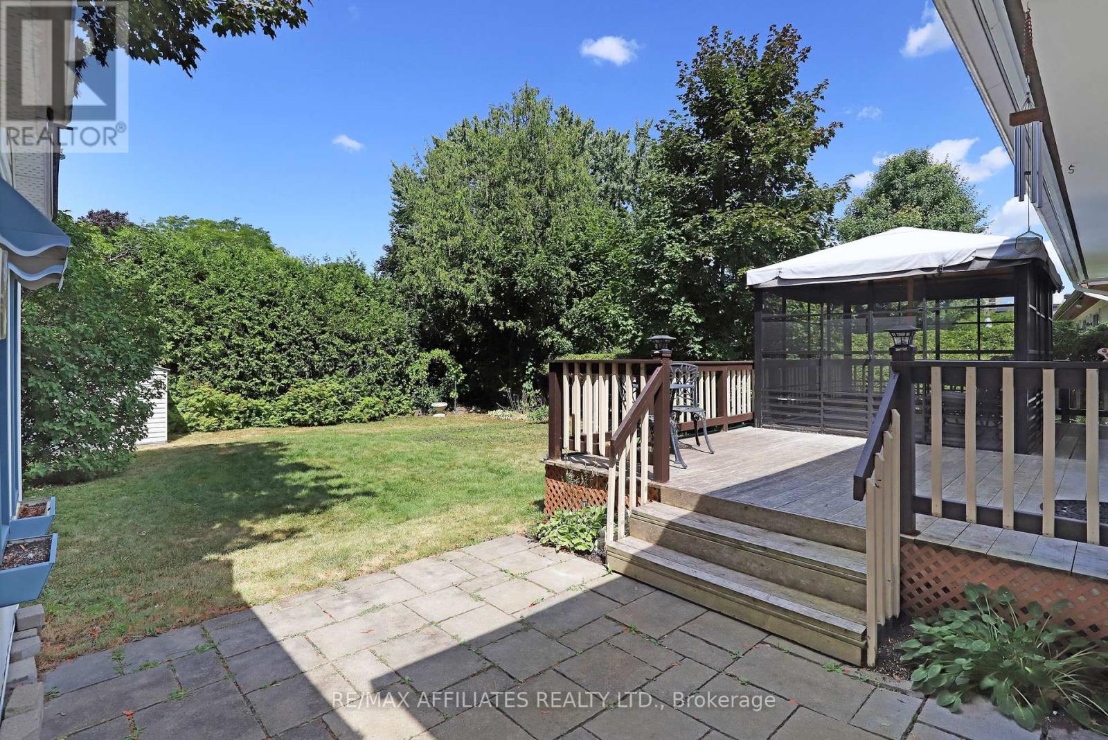 17 Canfield Road