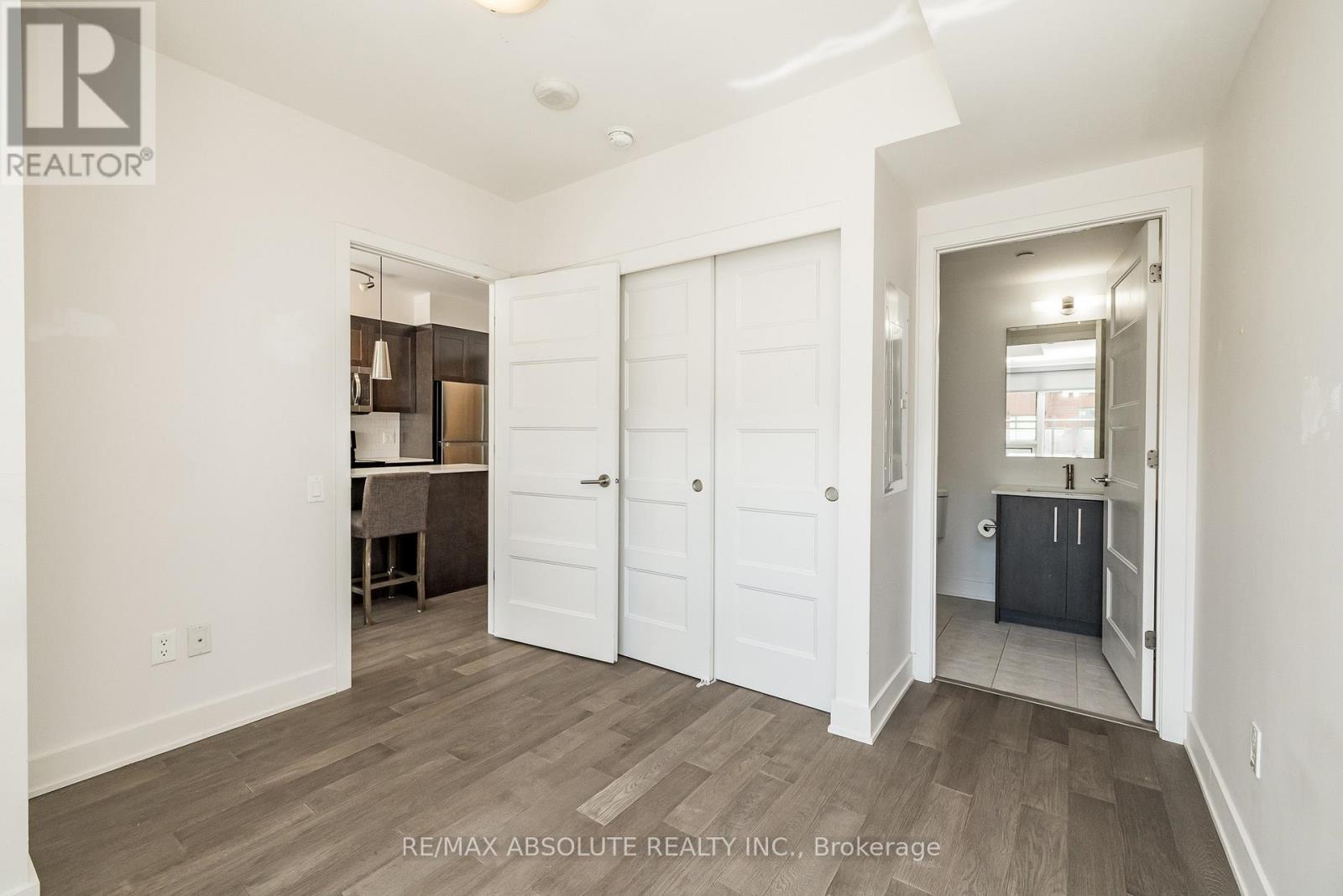 209 - 411 Mackay Street