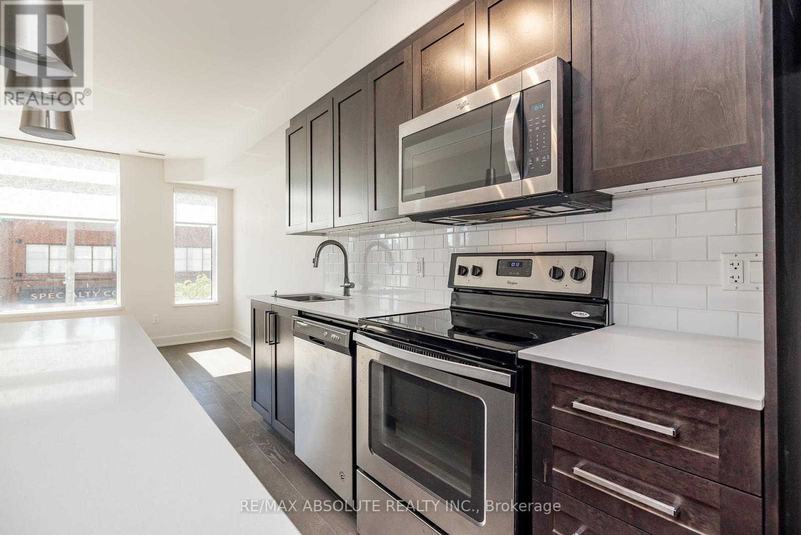 209 - 411 Mackay Street