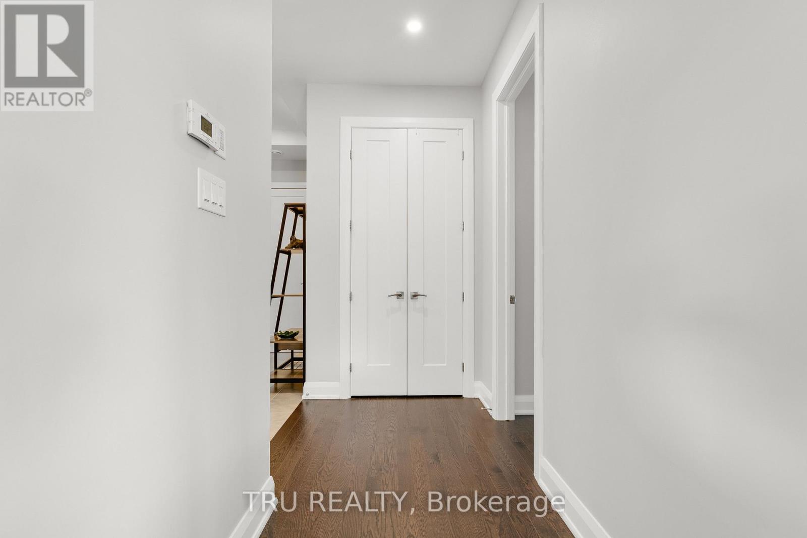 102 - 100 Cortile Private