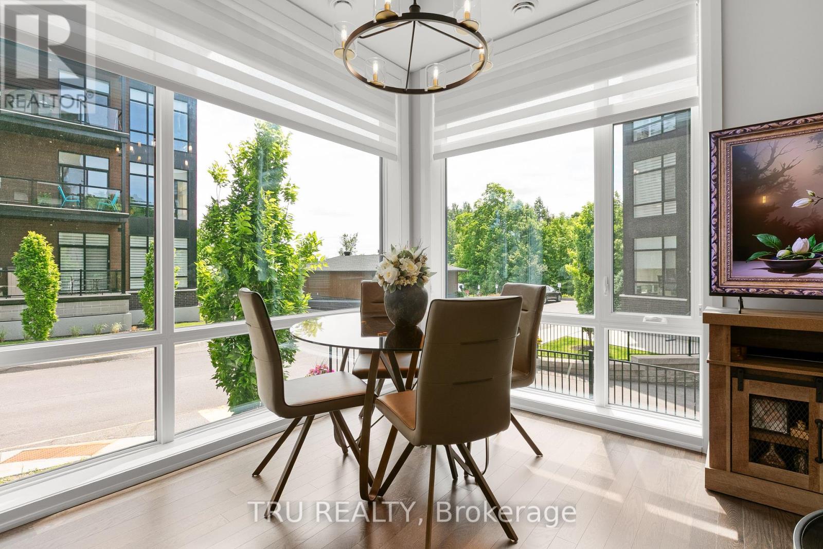 102 - 100 Cortile Private