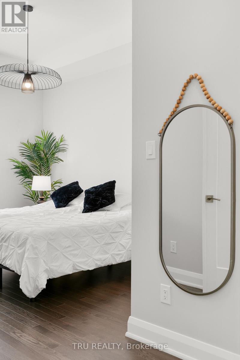 102 - 100 Cortile Private