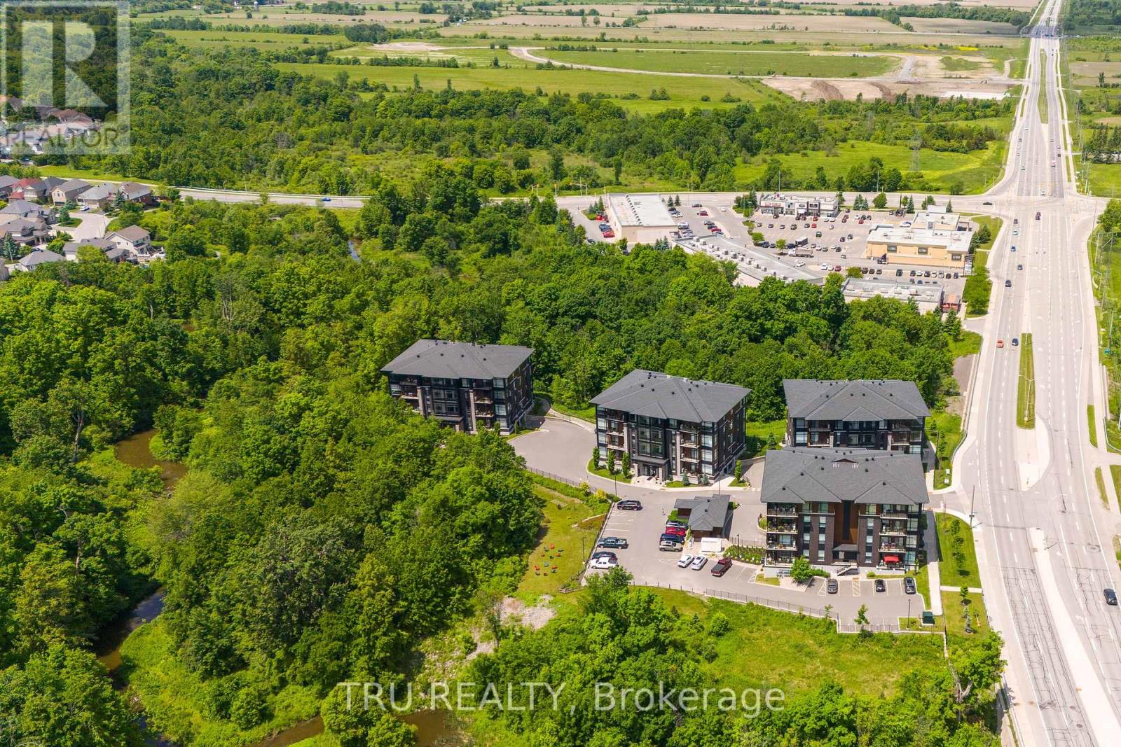 102 - 100 Cortile Private