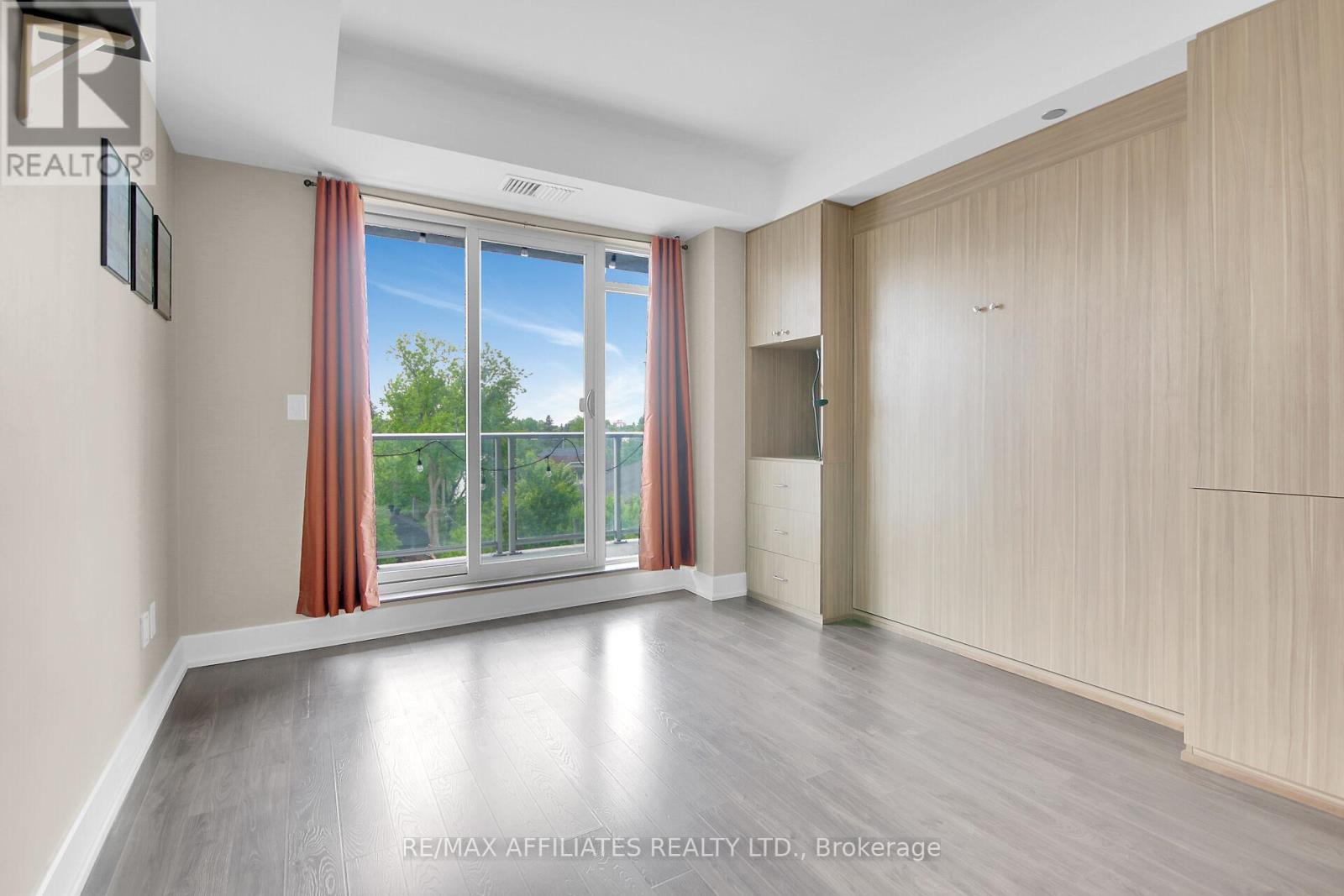 b - 7 Marquette Avenue, Unit 310