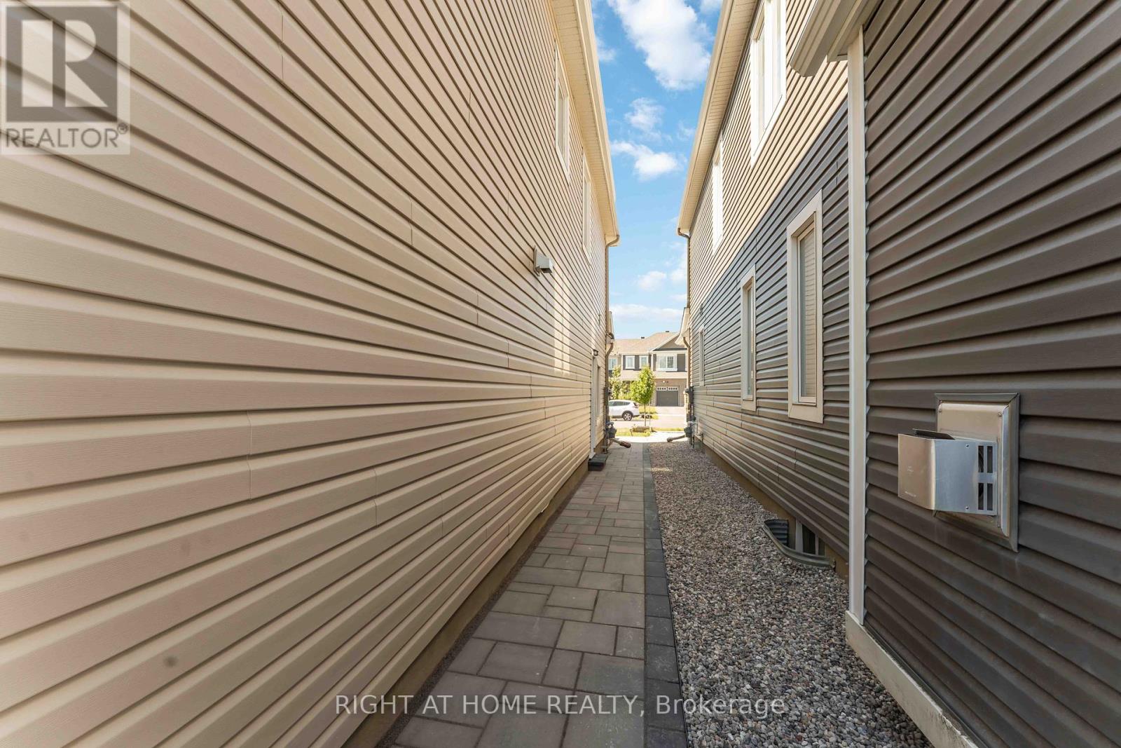 333 Rouncey Road