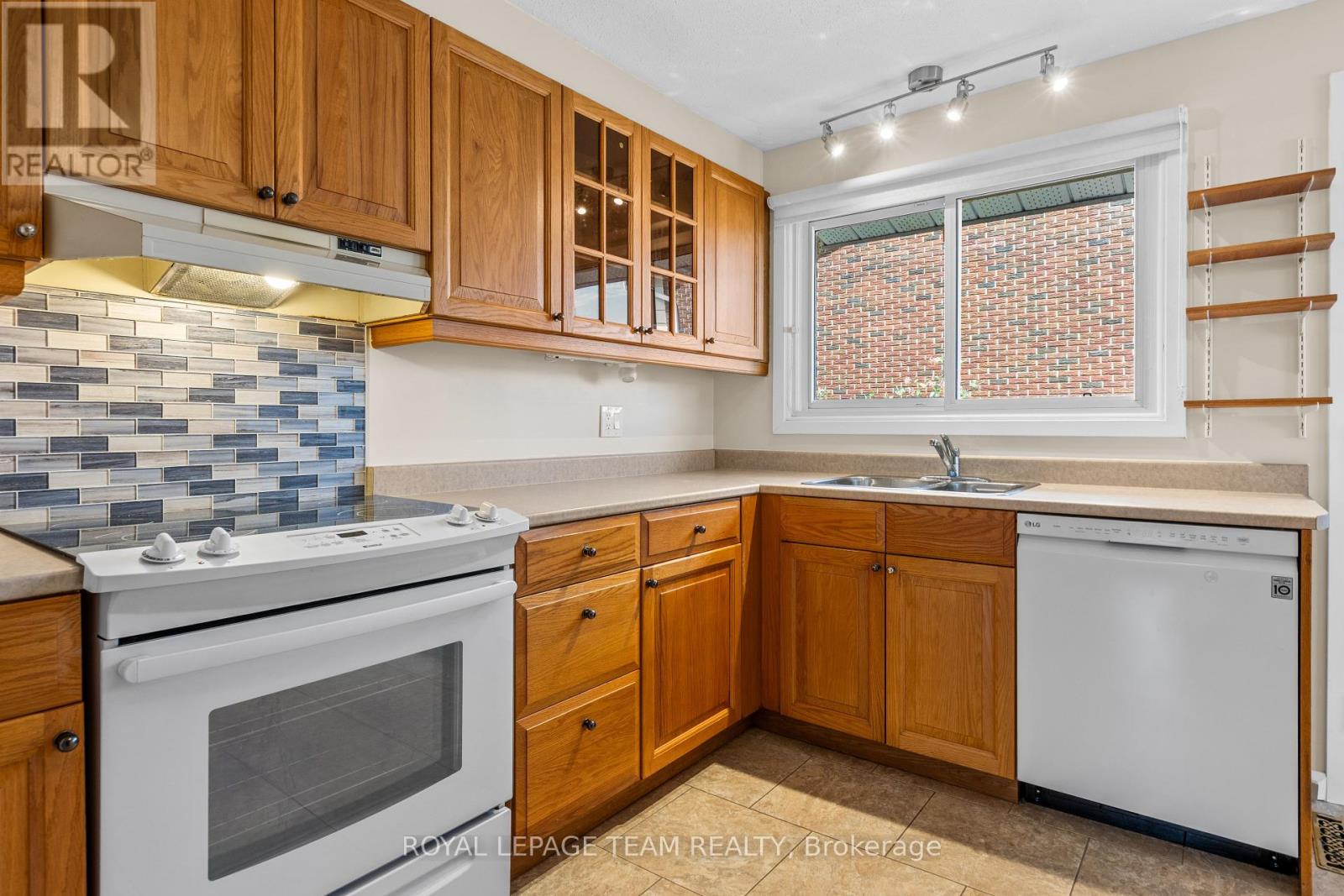 153 David Drive