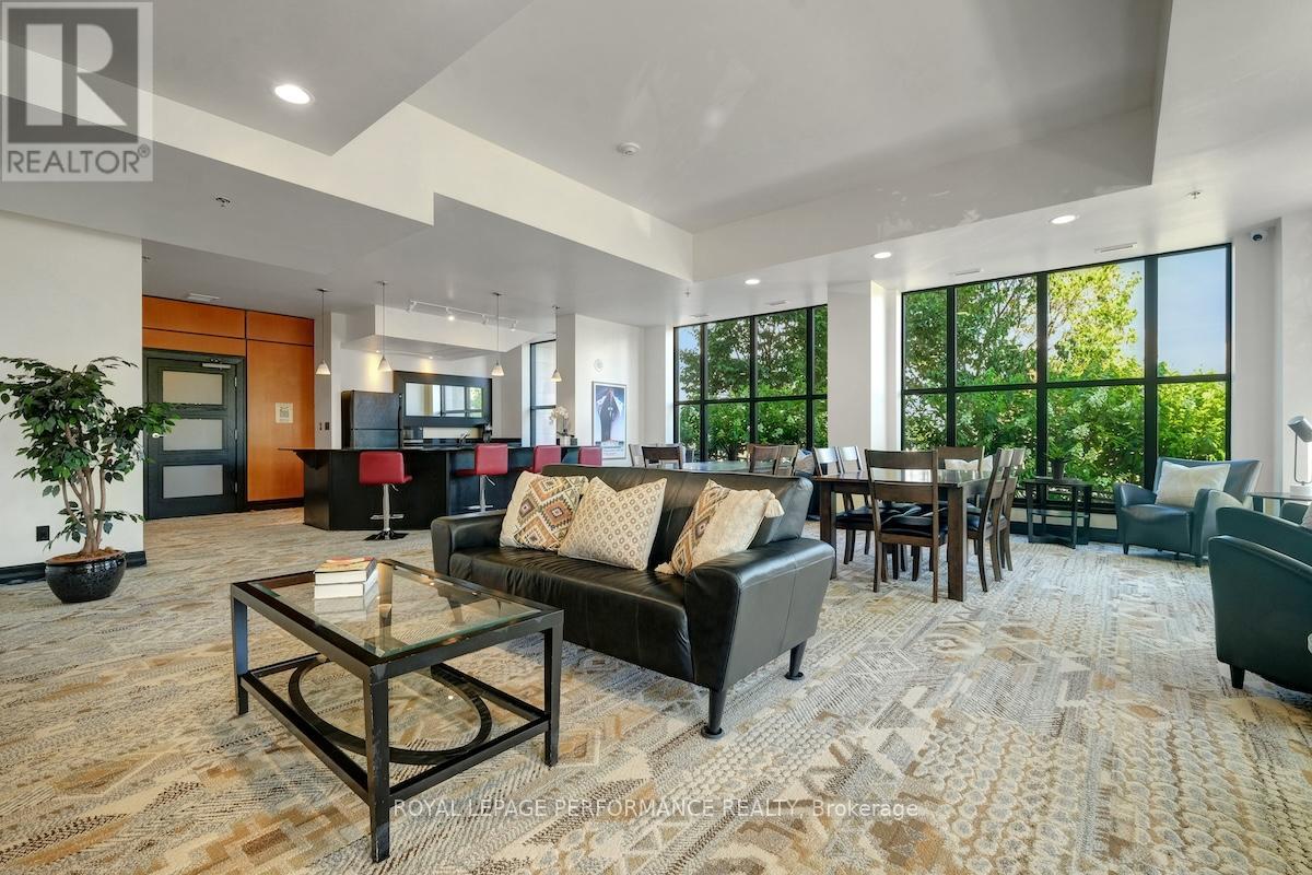 Unit 8 - 773 Richmond Road