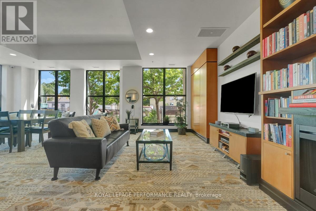 Unit 8 - 773 Richmond Road