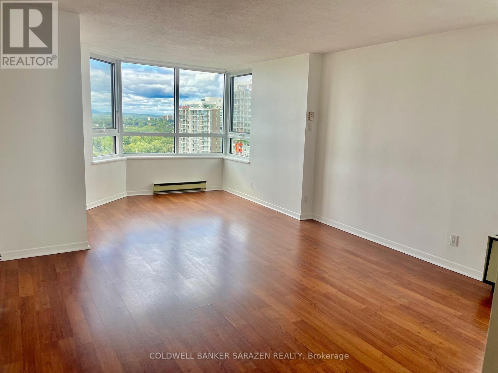 1215 - 80 Sandcastle Drive
