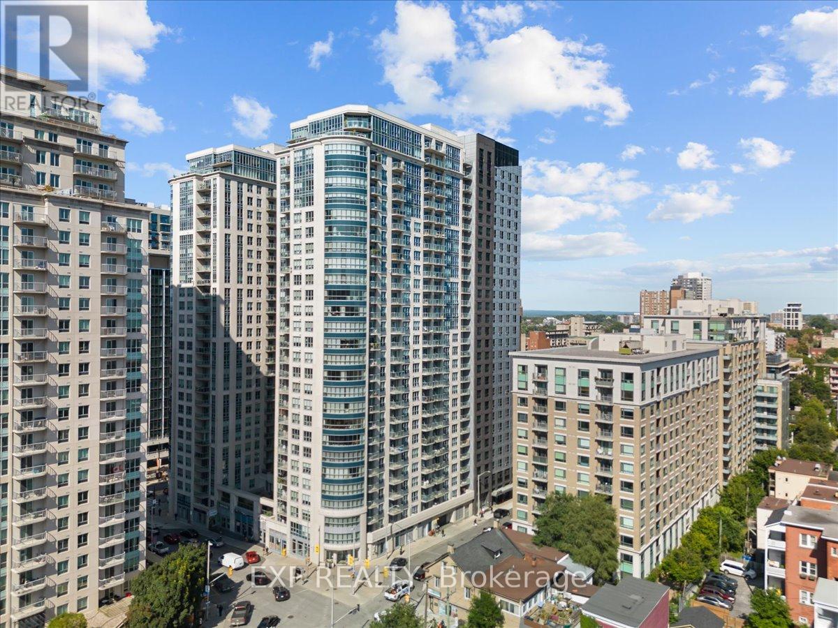 2009 - 195 Besserer Street