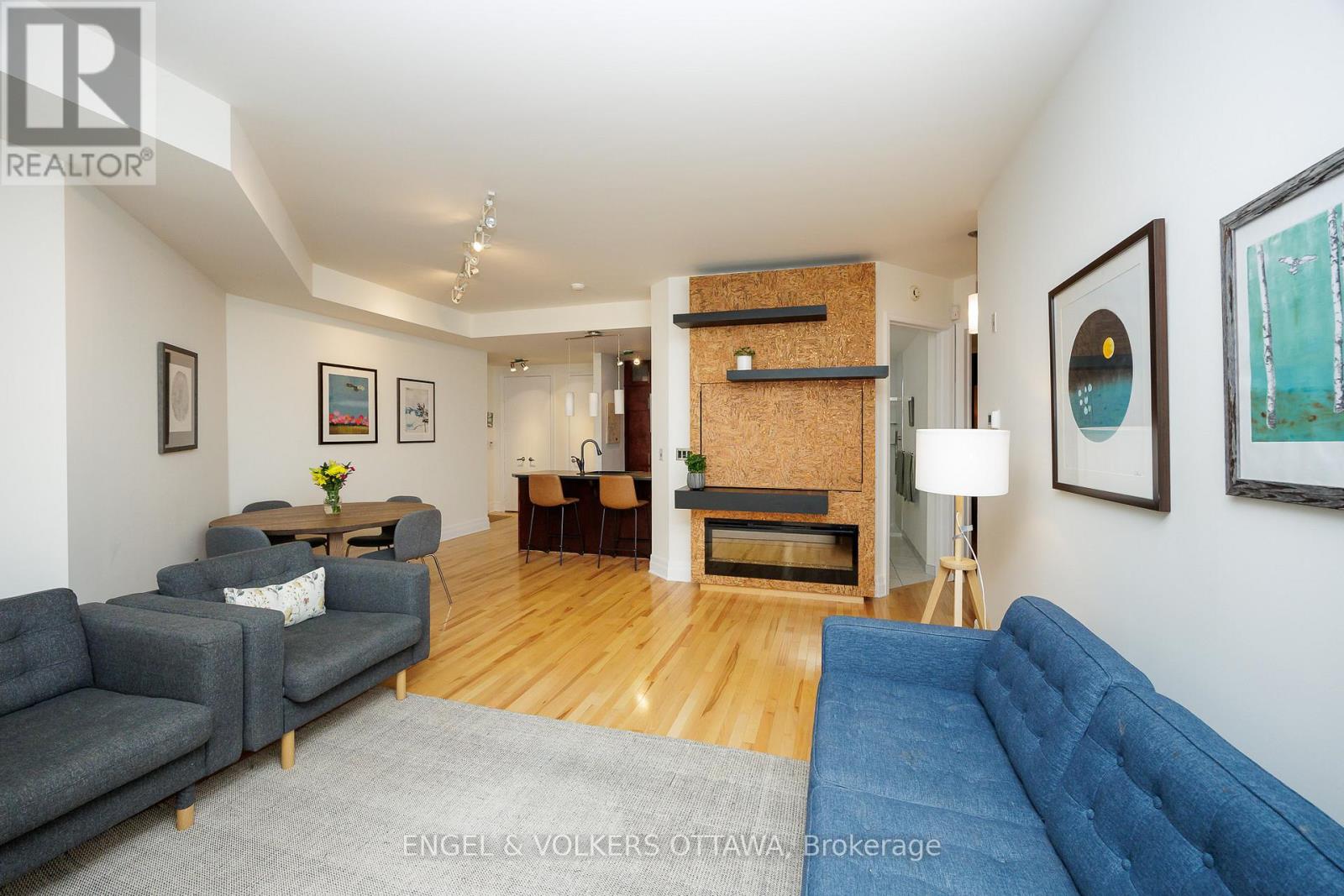 203 - 375 Lisgar Street