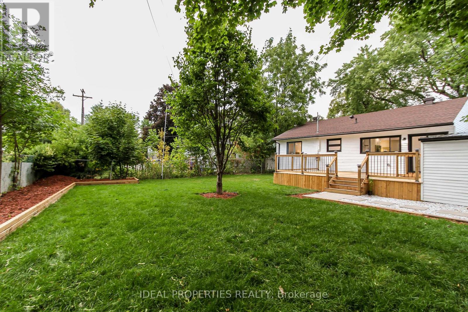 1796 Saunderson Drive