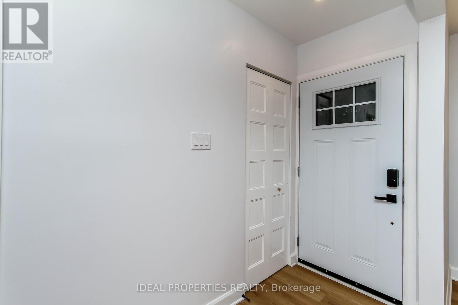 1796 Saunderson Drive