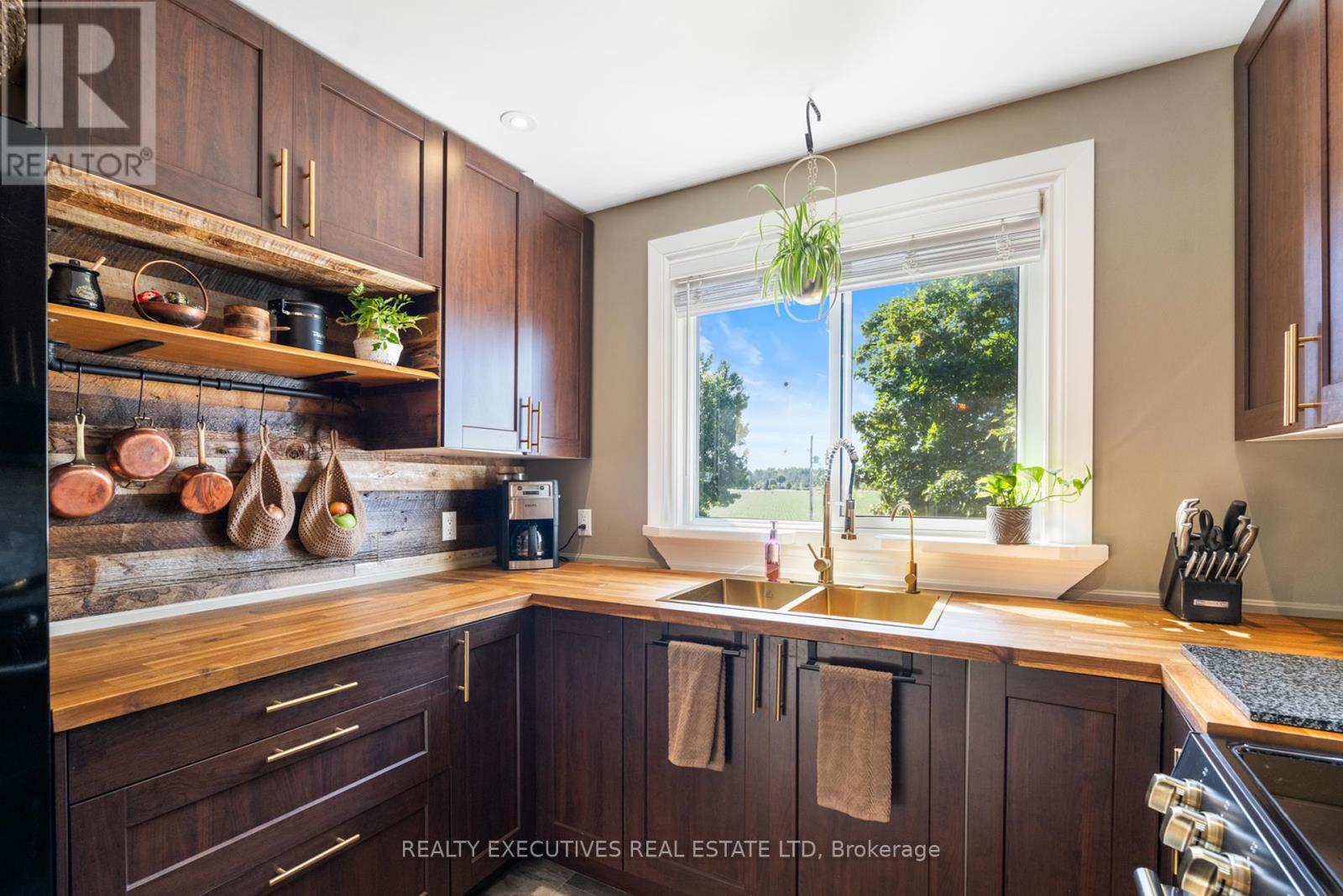 12705 Maple Ridge Road
