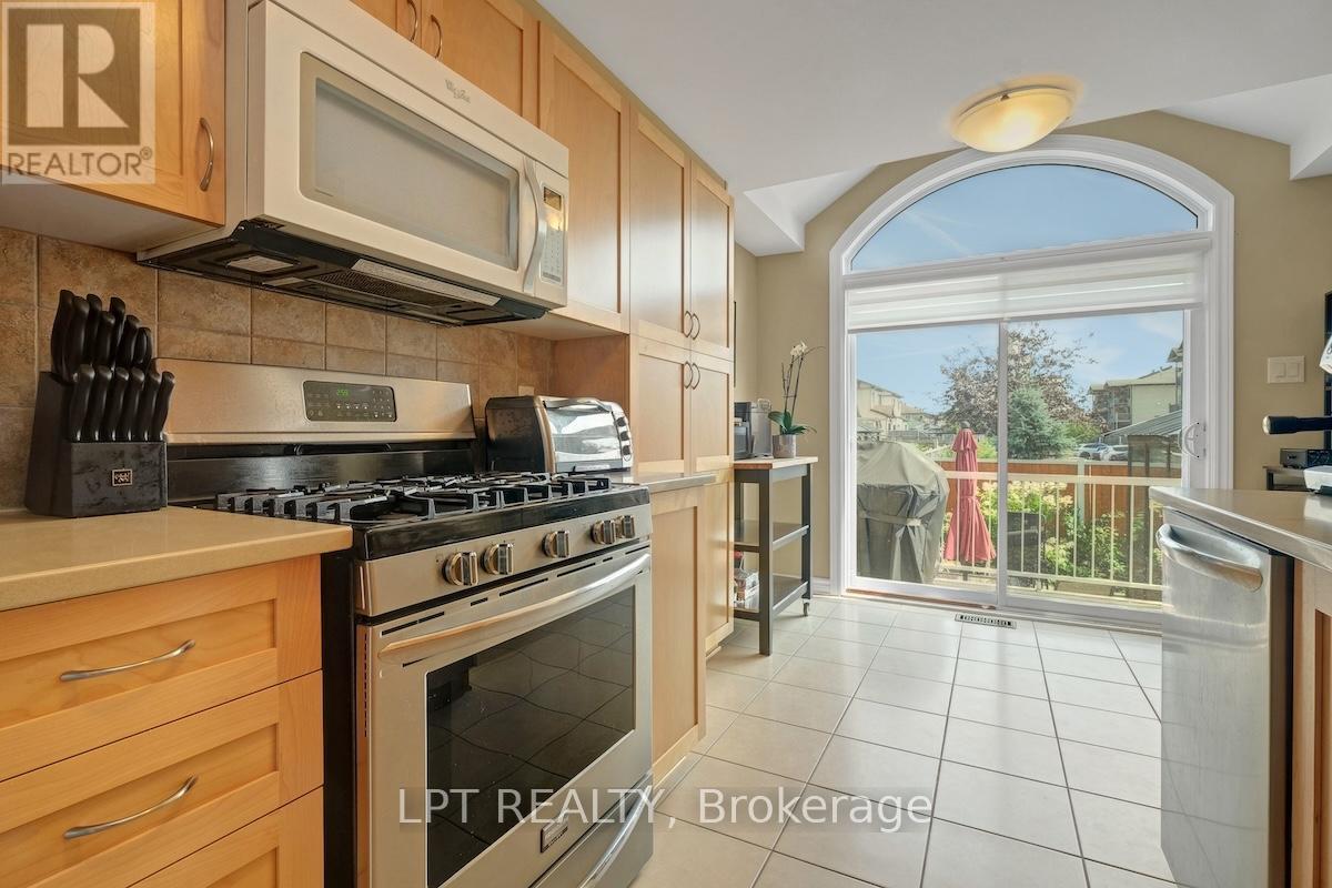 148 Waterfern Way