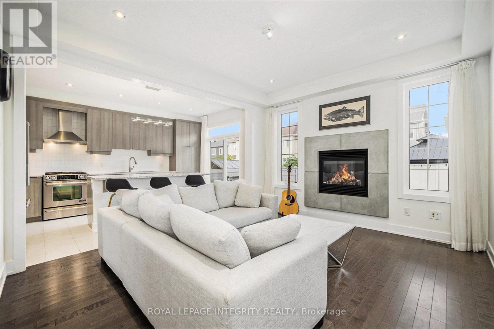285 Meadowbreeze Drive