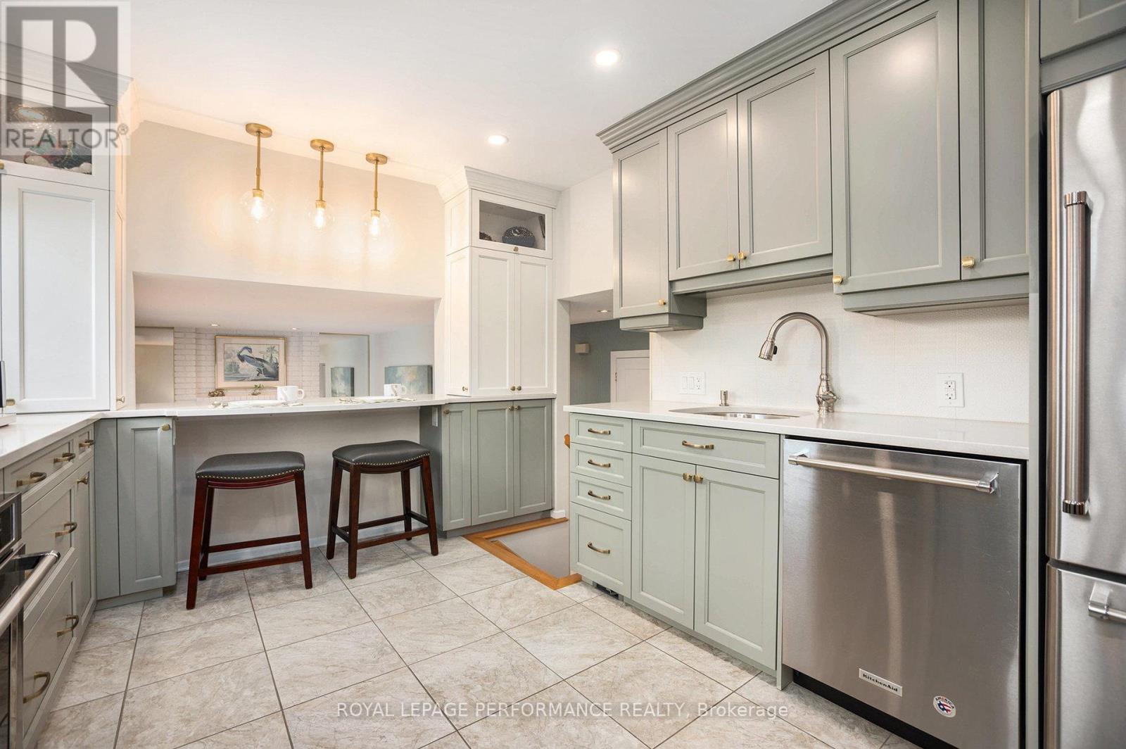 4362 Whittaker Crescent