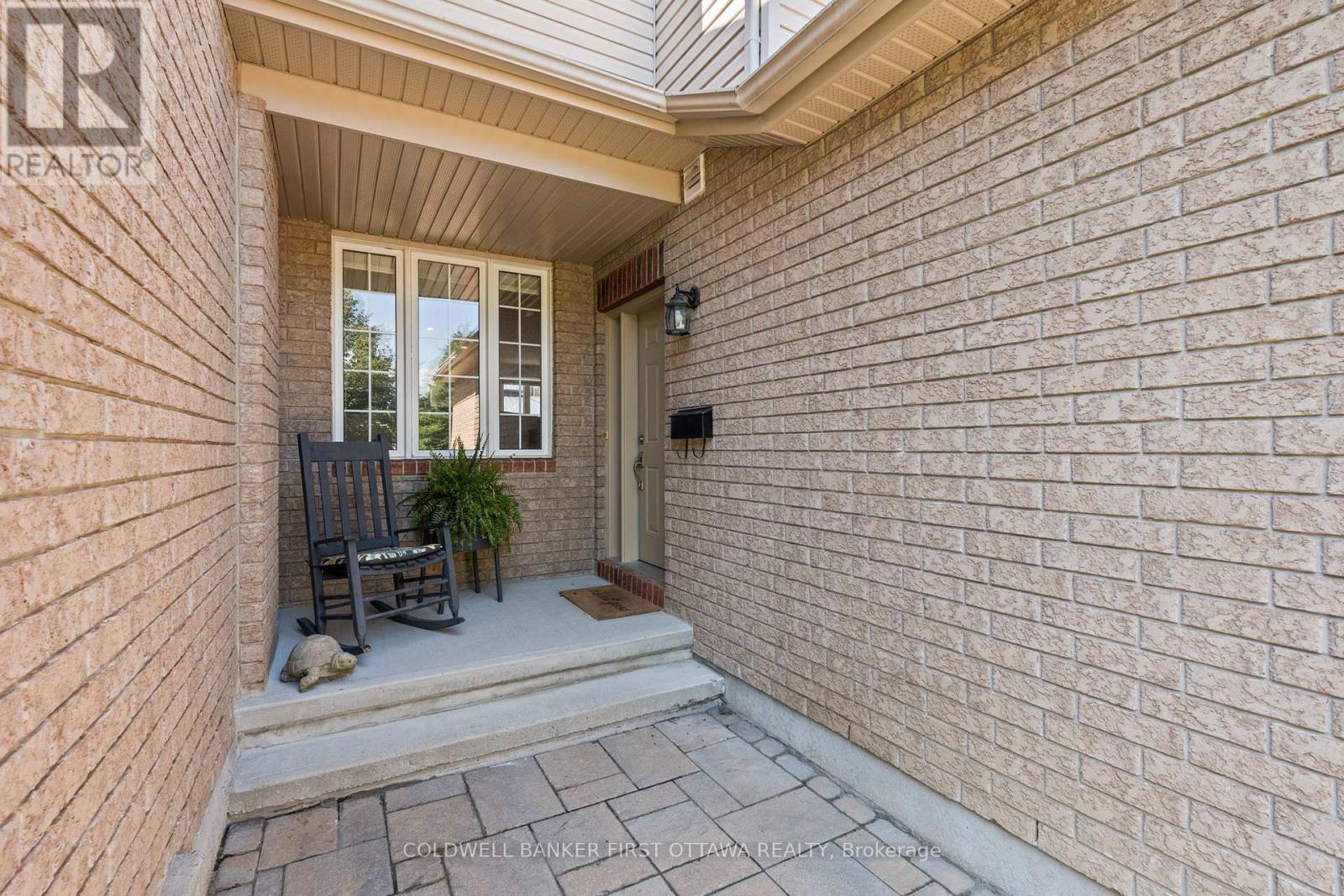 280 Applecross Crescent