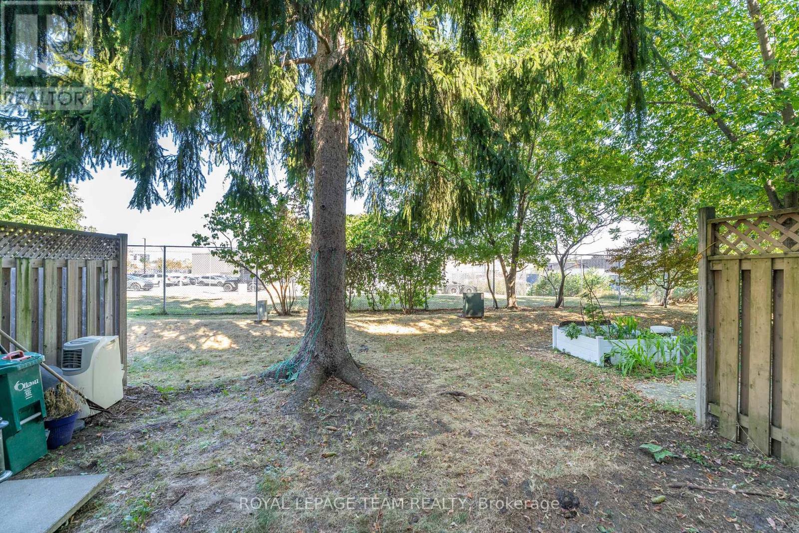 11 - 2415 Southvale Crescent