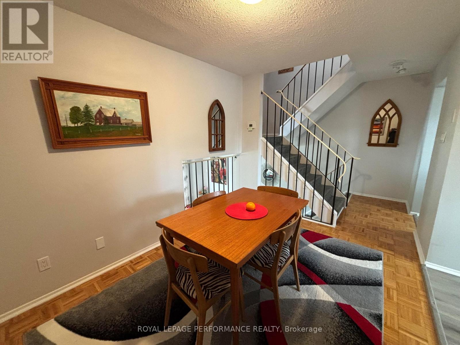 302 Salter Crescent