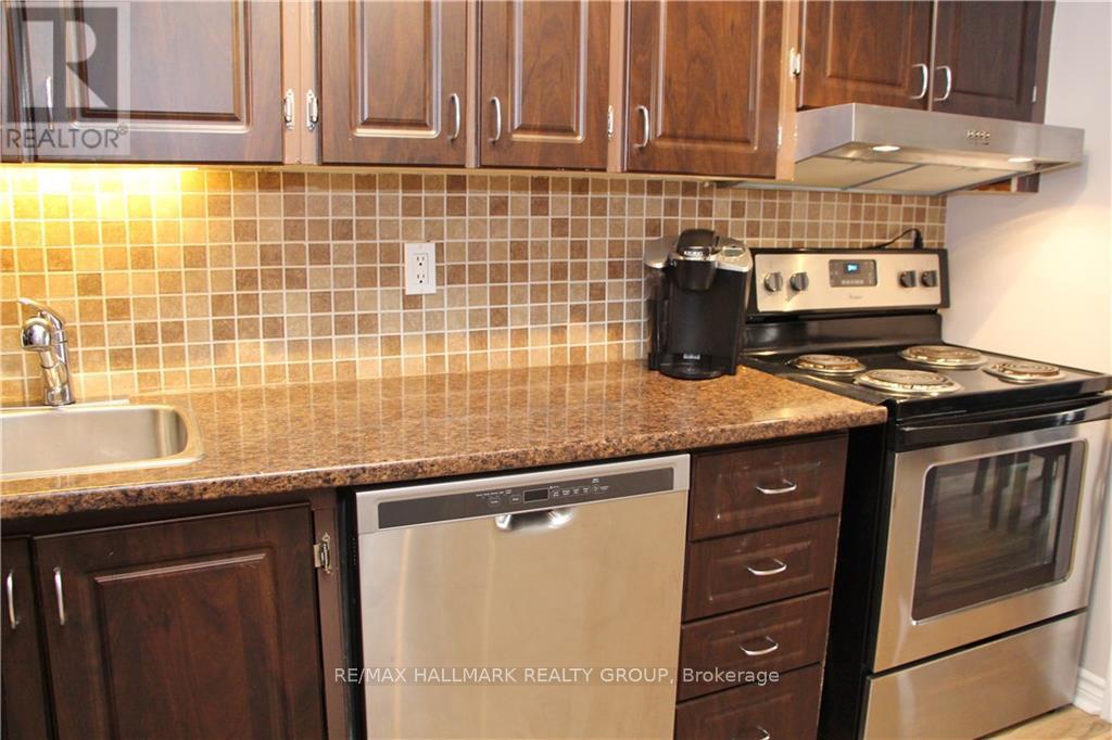 4 - 14 Sweetbriar Circle