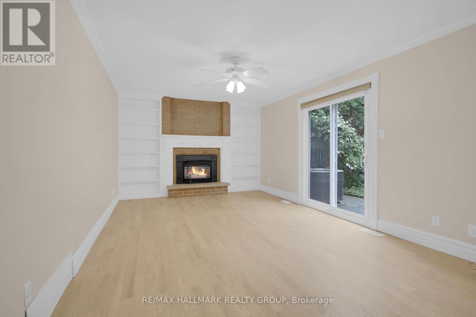 30 Brodeur Crescent