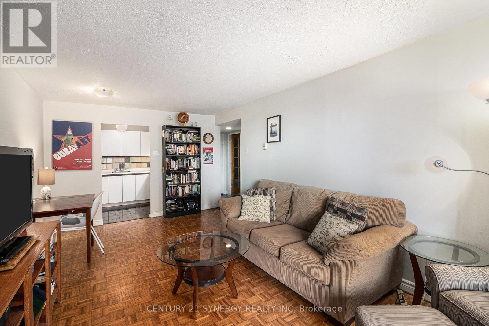 306 - 475 Laurier Avenue W