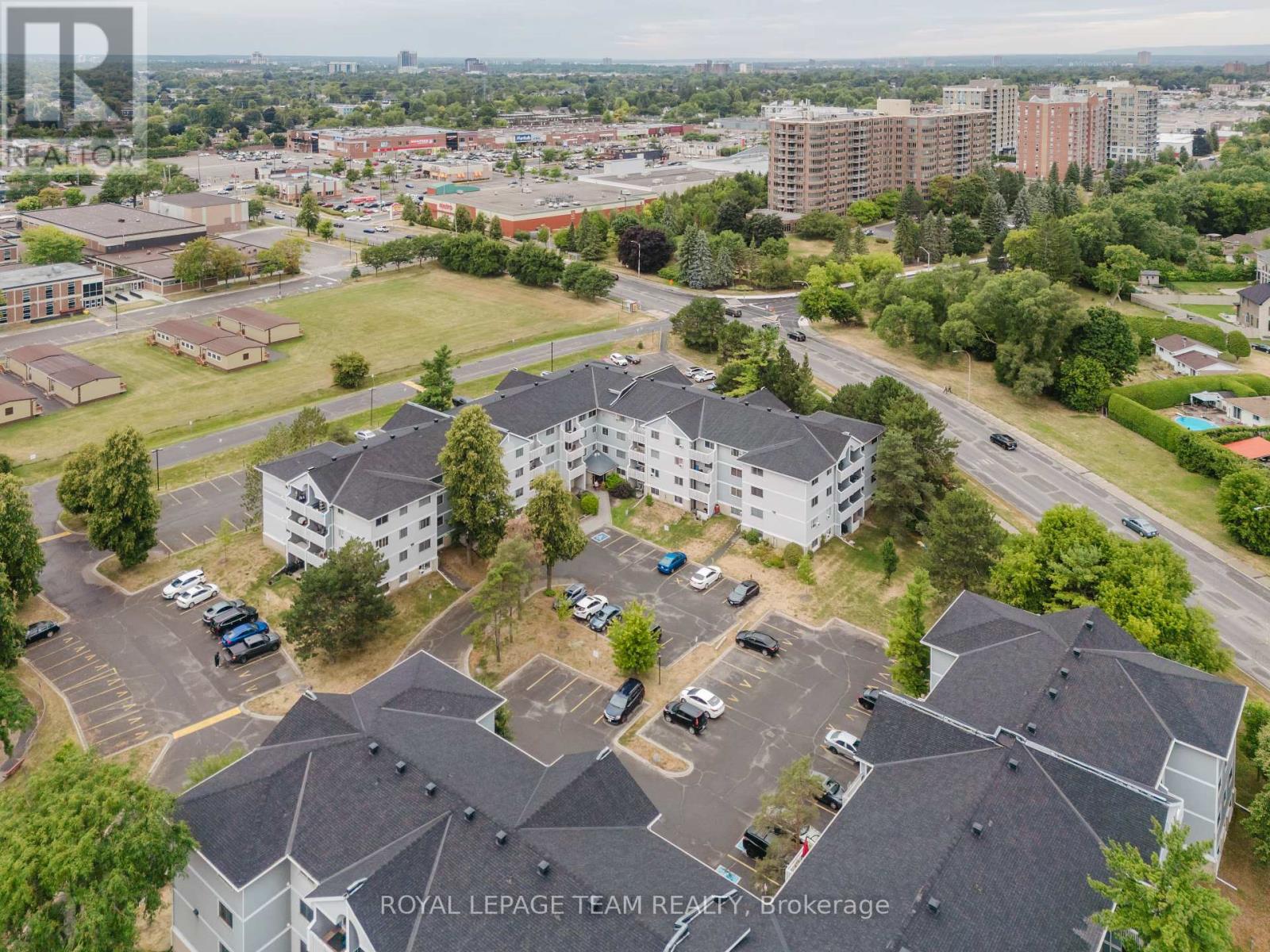 210 - 212 Viewmount Drive