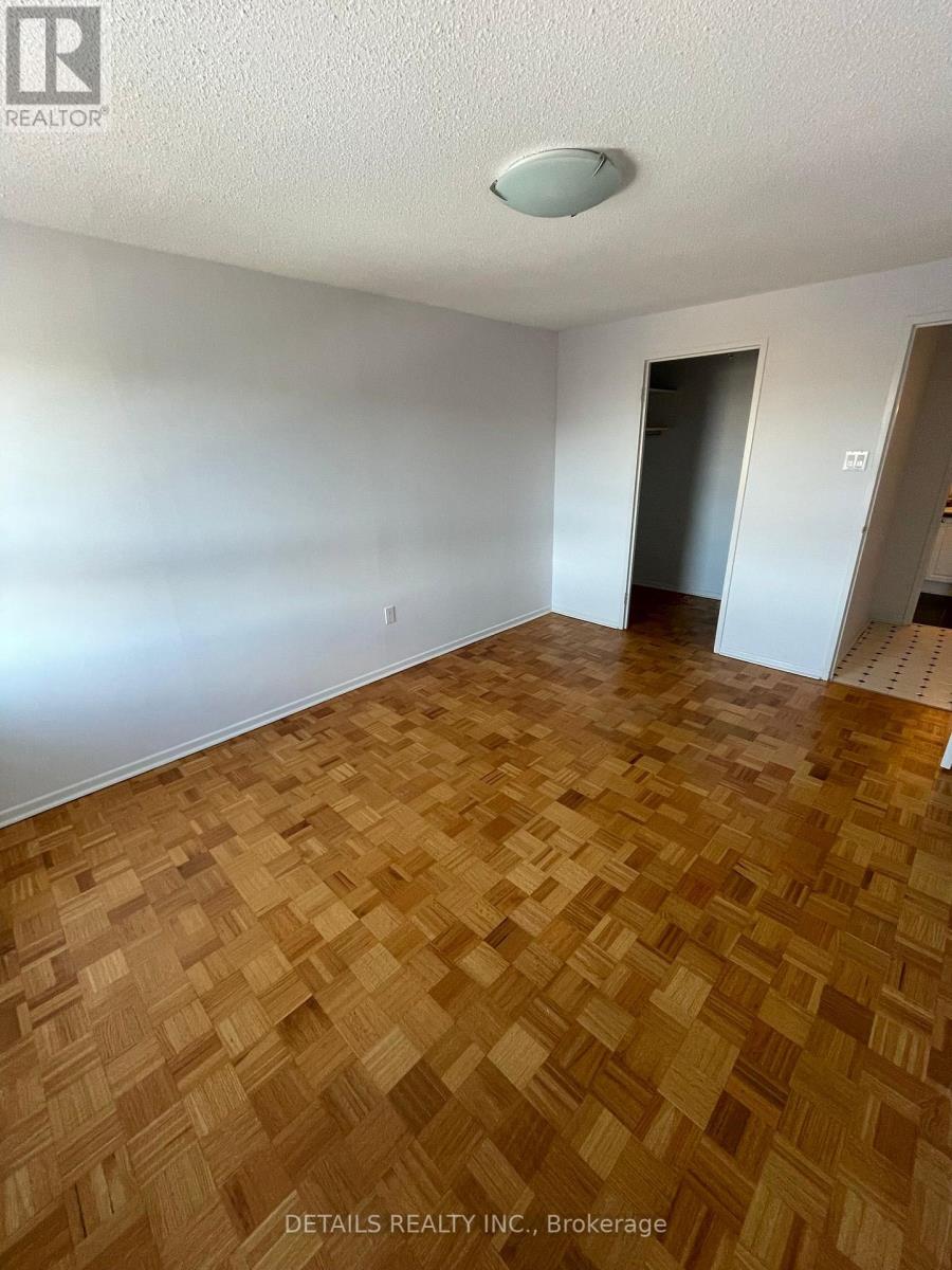 1102 - 1356 Meadowlands Drive E