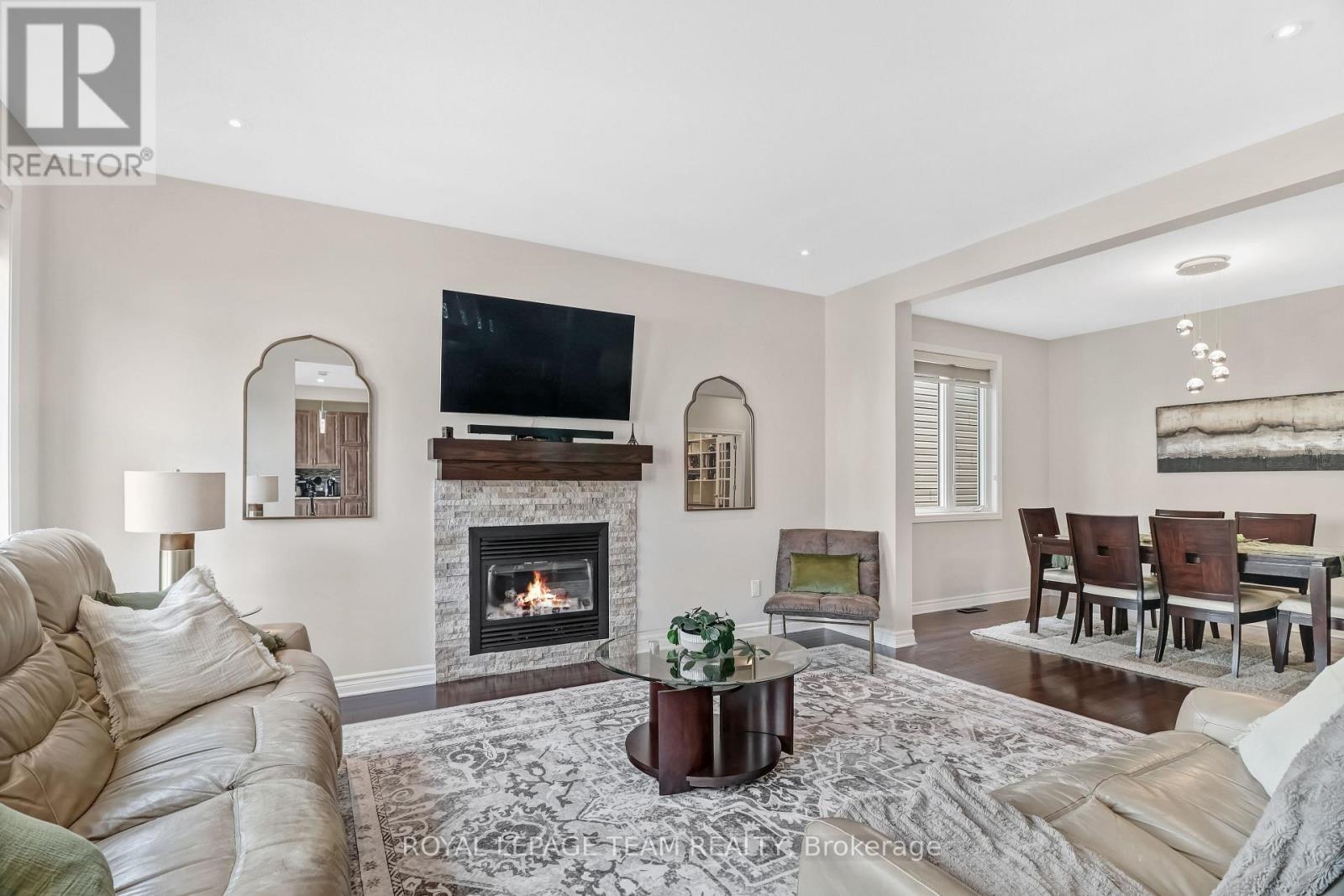3519 Woodroffe Avenue